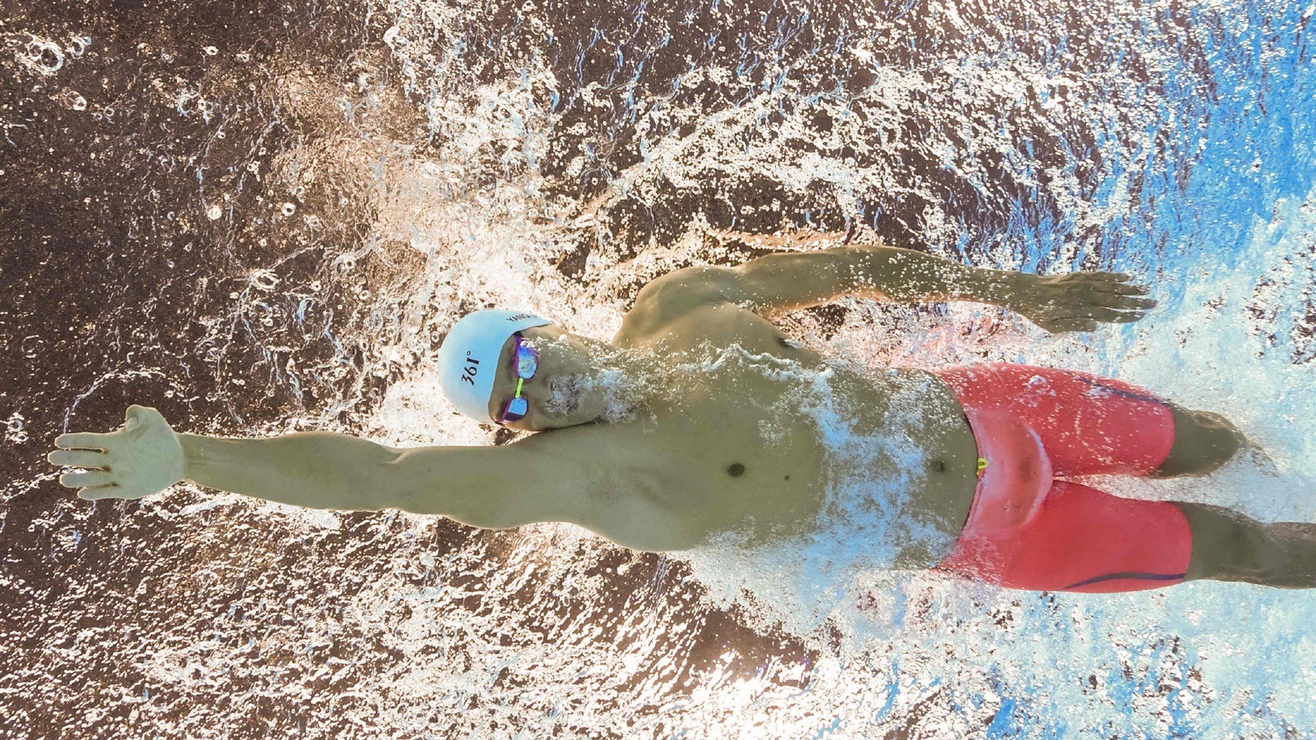 国家队备战国际赛事强化战术配合和应变能力提升，中国国家队的比赛理念是打造能征善战